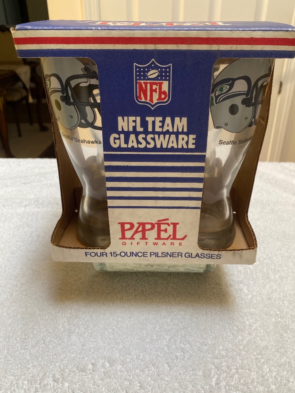 Vintage Seattle Seahawks AFL Team Glassware. 15 Ounce Pilsner.